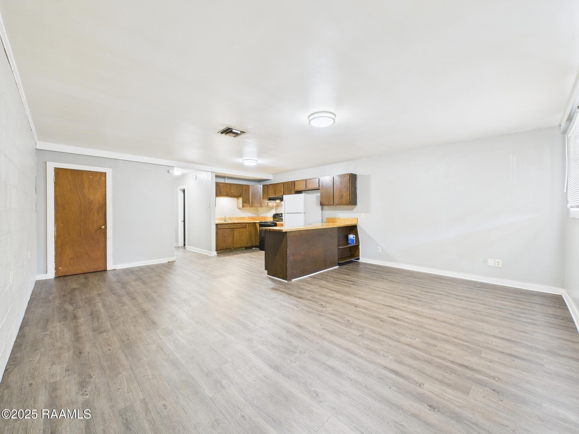 321 Bellot Street, Unit B Lafayette, LA 70501 - Photo 5 of 13 CAM04246G0-PR0181-STILL008