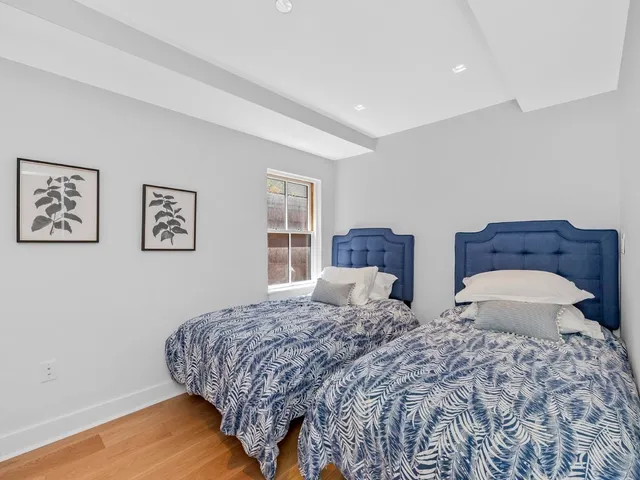 $2,695,000 | 33-35 Bowdoin Street, Unit 3, Boston, MA 02114