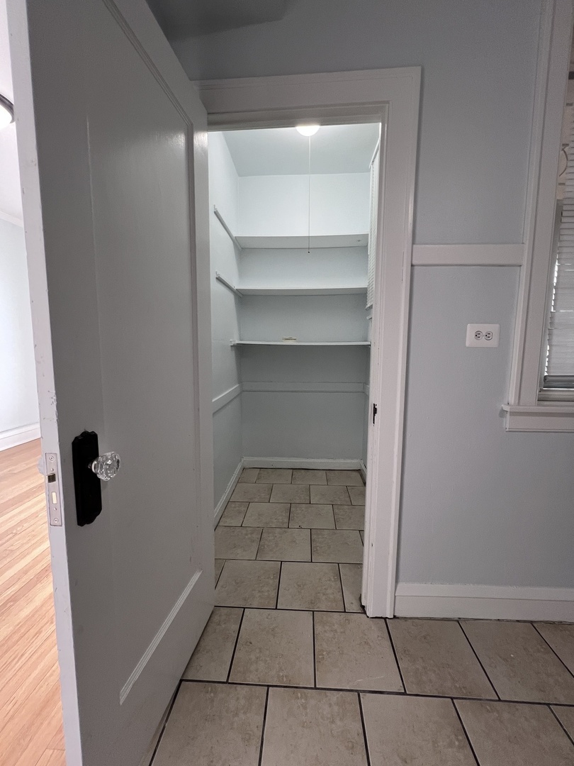 6424 South Talman Avenue, Unit 2 Chicago, IL 60629 - Photo 33 of 34