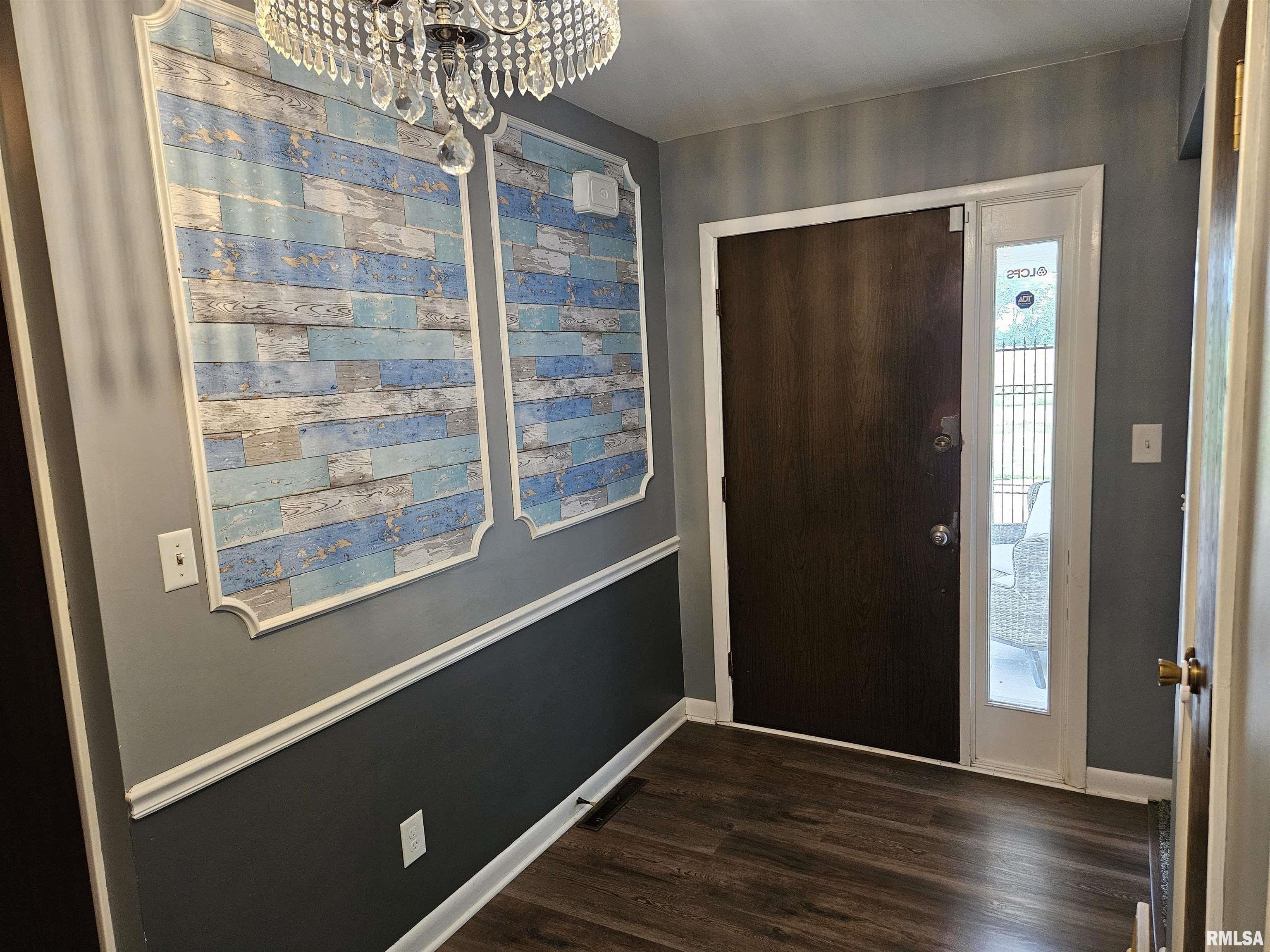 13522 Bowling Alley Road Benton, IL 62812 - Photo 16 of 32