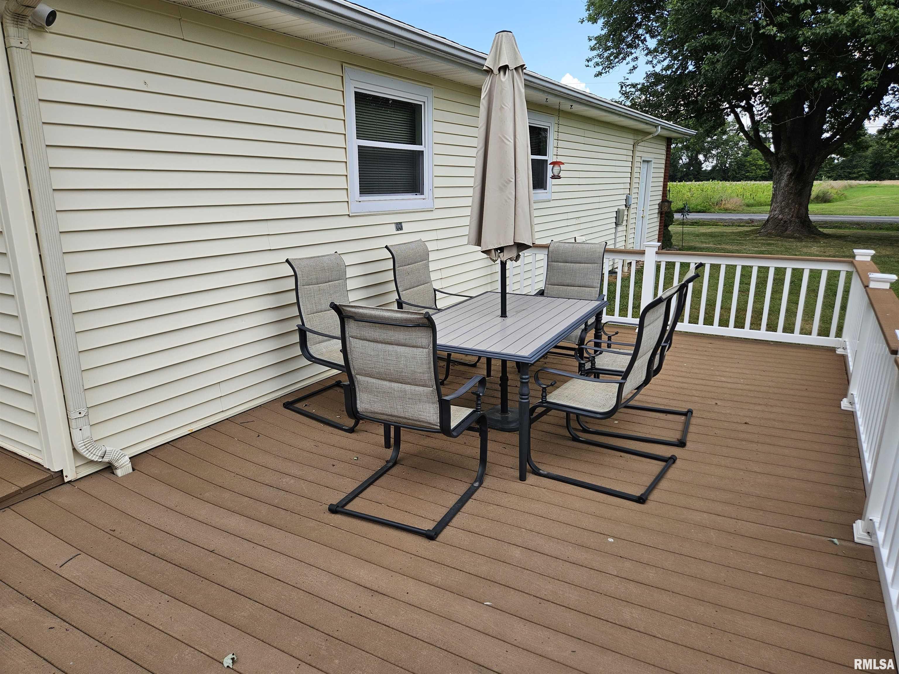 13522 Bowling Alley Road Benton, IL 62812 - Photo 6 of 32