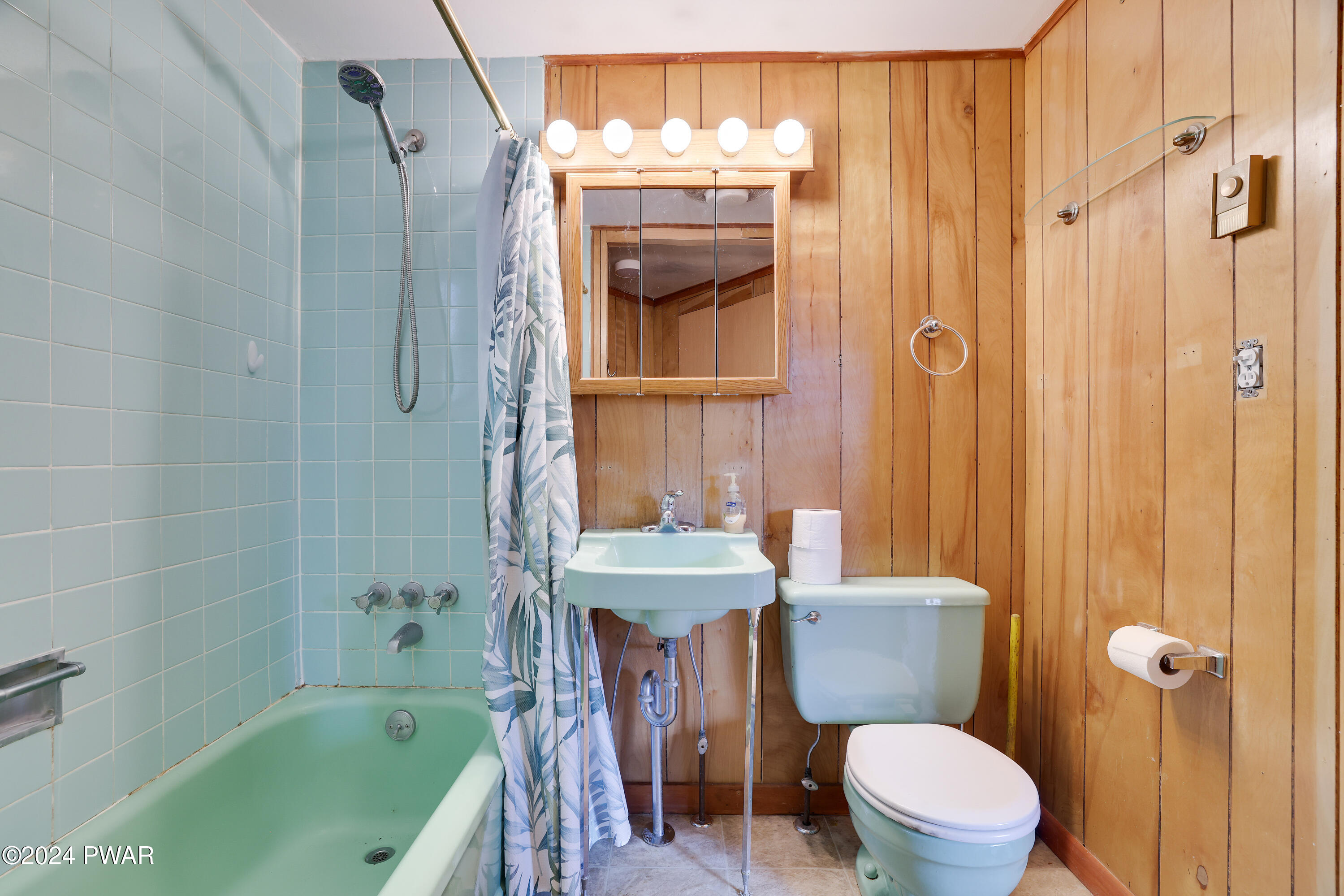 113 Stonehenge Road Milford, PA 18337 - Photo 14 of 20
