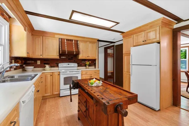 $805,000 | 392 Powder-Horn Road, Manchester, VT 05255