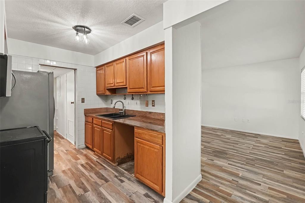 313 Miller Mac Road Apollo Beach, FL 33572 - Photo 13 of 27
