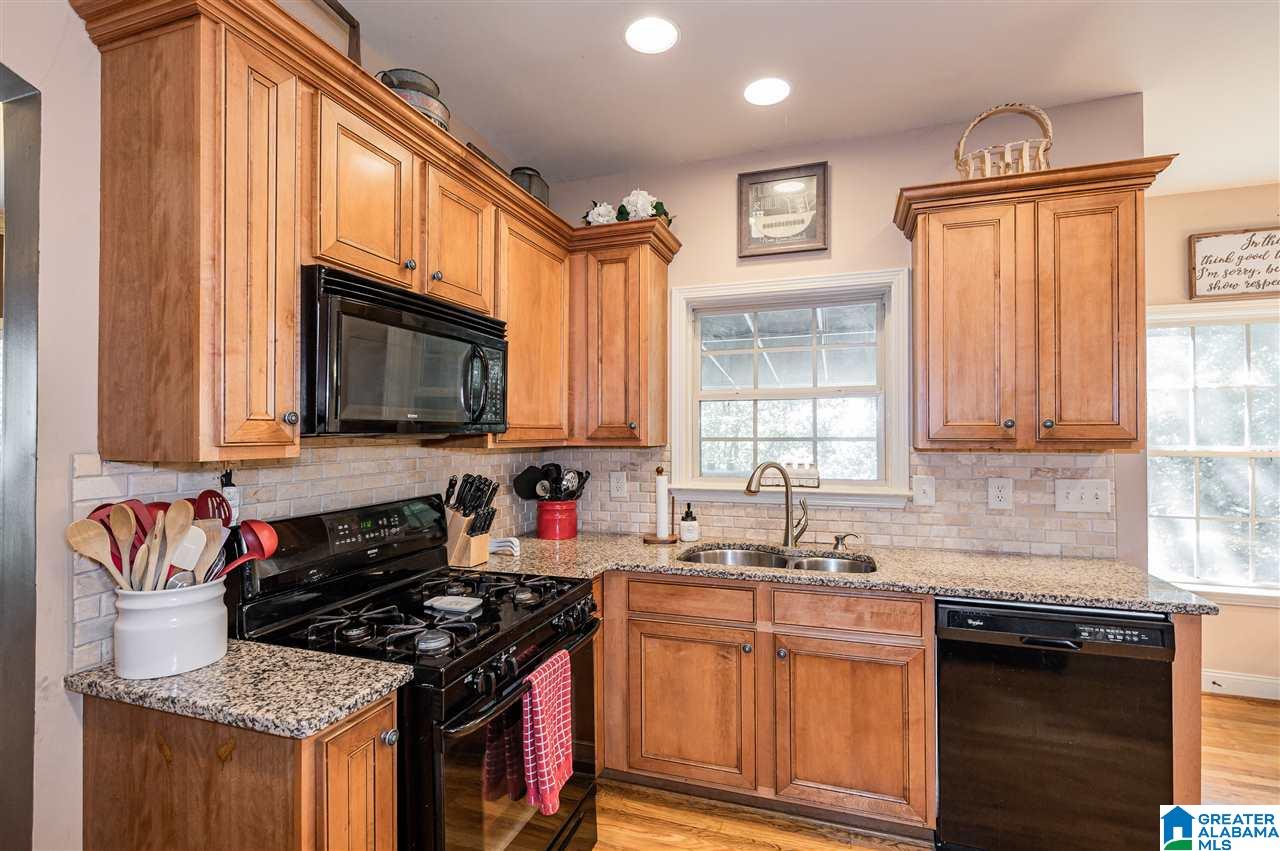 214 Timber Ridge Circle Alabaster, AL 35007 - Photo 13 of 49