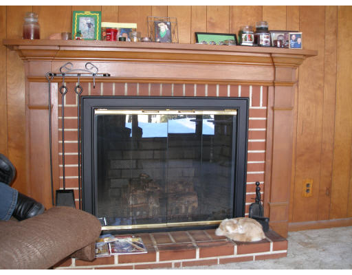 110 Ridgewood Drive Russell, MA 01071 - Photo 4 of 12