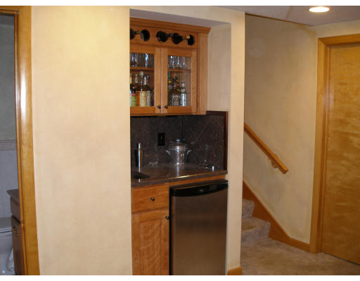 110 Ridgewood Drive Russell, MA 01071 - Photo 8 of 12