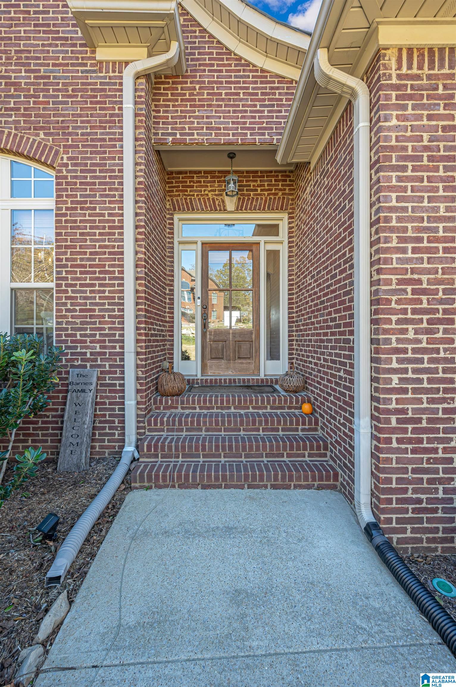 282 Linwood Road Sterrett, AL 35147 - Photo 3 of 45