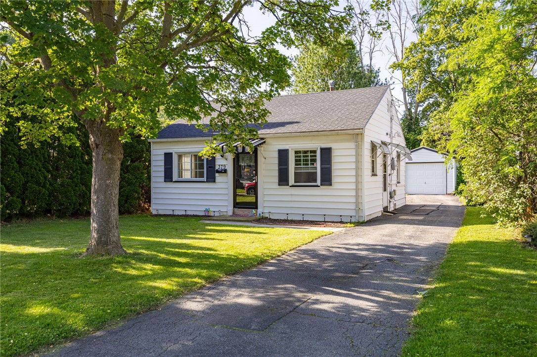 379 Leonard Road Greece, NY 14616 - Photo 1 of 20