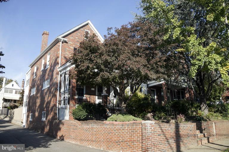2208 38th Street Northwest Washington, DC 20007 - Photo 1 of 20 Exterior (Front)