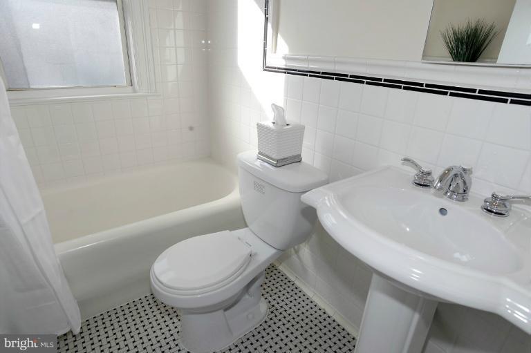 2208 38th Street Northwest Washington, DC 20007 - Photo 14 of 20 Bath