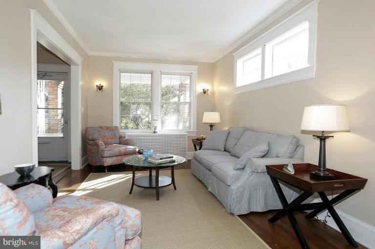 2208 38th Street Northwest Washington, DC 20007 - Photo 9 of 20 Living Room