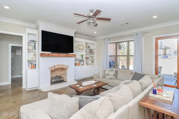 $389,900 | 405 Elen Court, Brandon, MS 39042