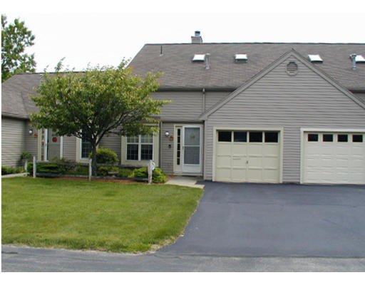 214 B Ridgefield Circle, Unit 214B Clinton, MA 01510 - Photo 1 of 11 Gallery Image 1