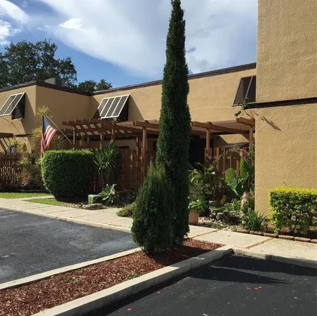 $3,200 | 10740 South Golfview Drive, Pembroke Pines, FL 33026