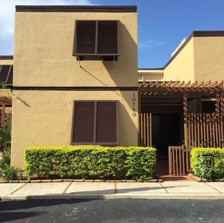 $3,200 | 10740 South Golfview Drive, Pembroke Pines, FL 33026