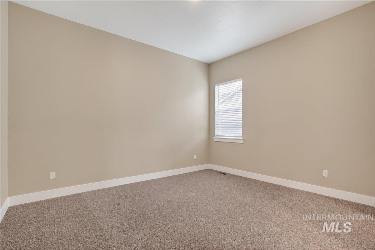 2299 North Kenora Avenue Star, ID 83669 - Photo 14 of 23