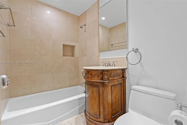 $4,650 | 3500 Ponce De Leon, Coral Gables, FL 33134