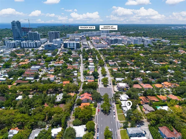 $4,650 | 3500 Ponce De Leon, Coral Gables, FL 33134