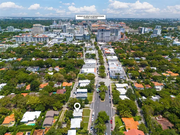 $4,650 | 3500 Ponce De Leon, Coral Gables, FL 33134