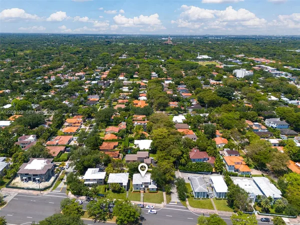 $4,650 | 3500 Ponce De Leon, Coral Gables, FL 33134