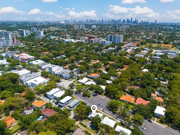 $4,650 | 3500 Ponce De Leon, Coral Gables, FL 33134