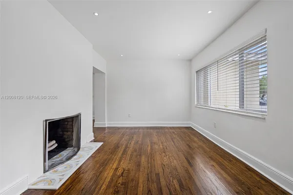 $4,650 | 3500 Ponce De Leon, Coral Gables, FL 33134
