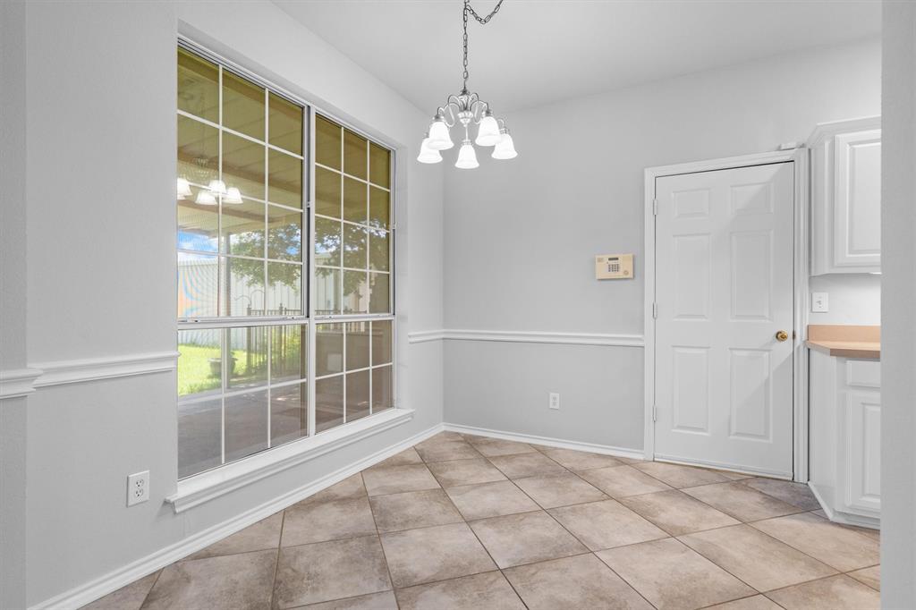 697 Meadowview Circle Van Alstyne, TX 75495 - Photo 7 of 25
