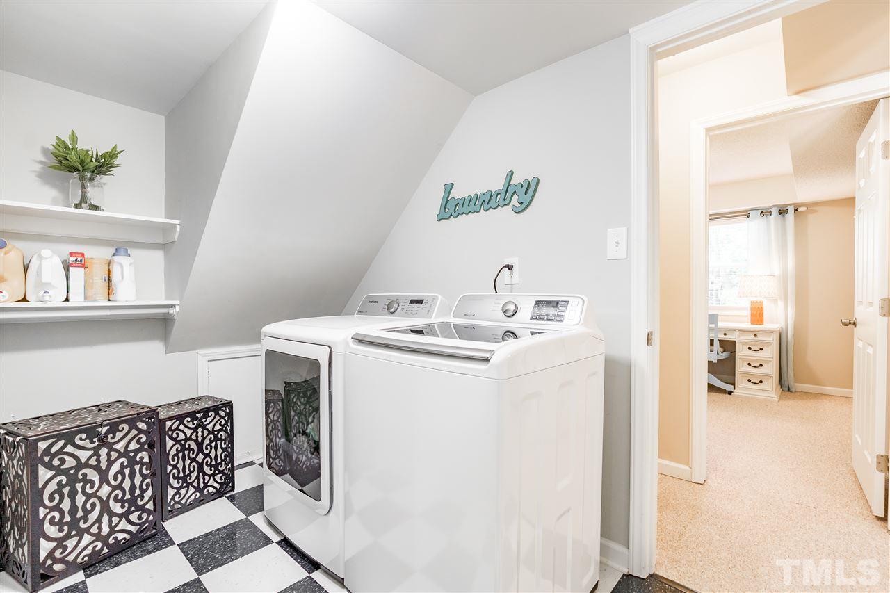 1005 Plateau Lane Raleigh, NC 27615 - Photo 23 of 29 a utility room with dryer and washer