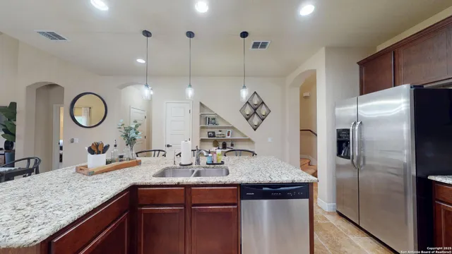 $2,200 | 300 Saddle Spur, Cibolo, TX 78108