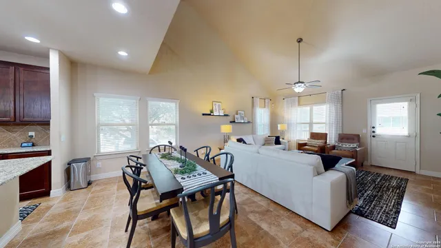 $2,200 | 300 Saddle Spur, Cibolo, TX 78108