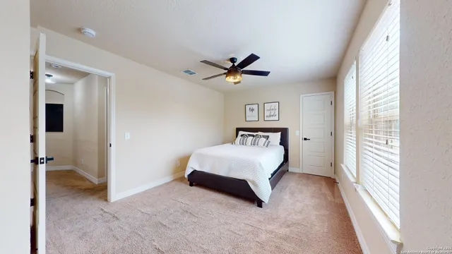 $2,200 | 300 Saddle Spur, Cibolo, TX 78108