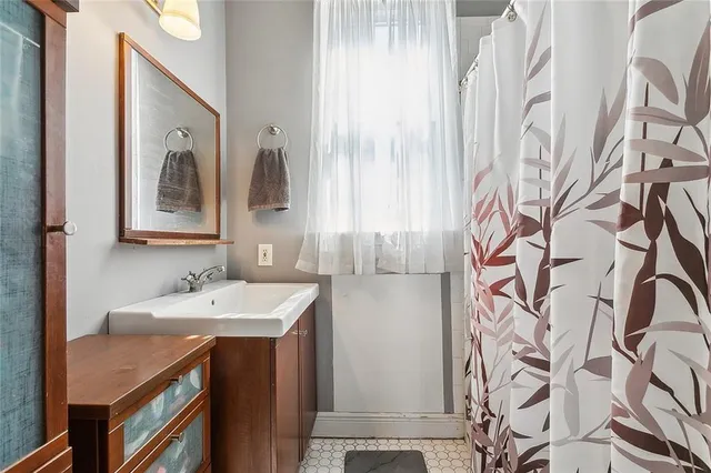 $250,000 | 5126 Annunciation Street, Unit 5126, New Orleans, LA 70115