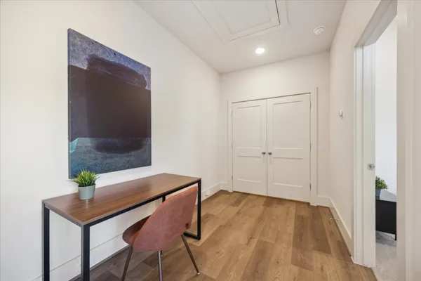 $2,400 | 5903 Urban Pines Street, Houston, TX 77091