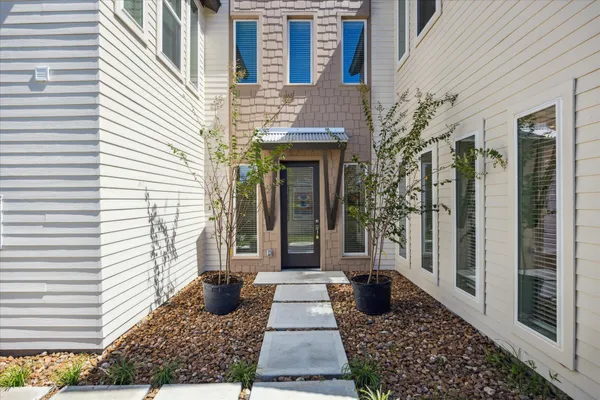 $2,400 | 5903 Urban Pines Street, Houston, TX 77091