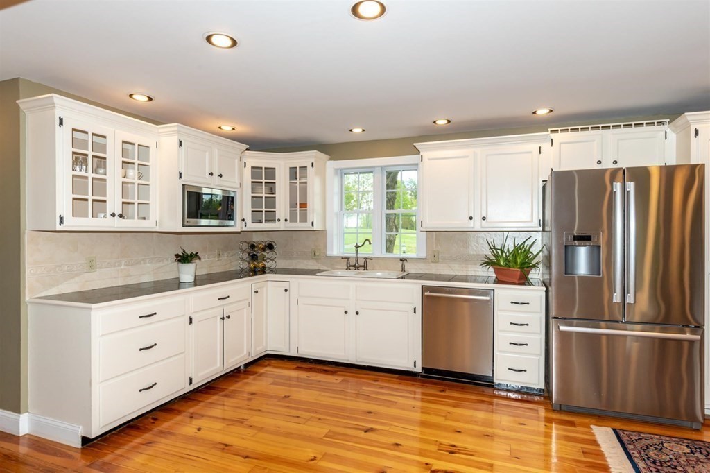 234 Hillside Road Southwick, MA 01077 - Photo 7 of 42 Gallery Image 7