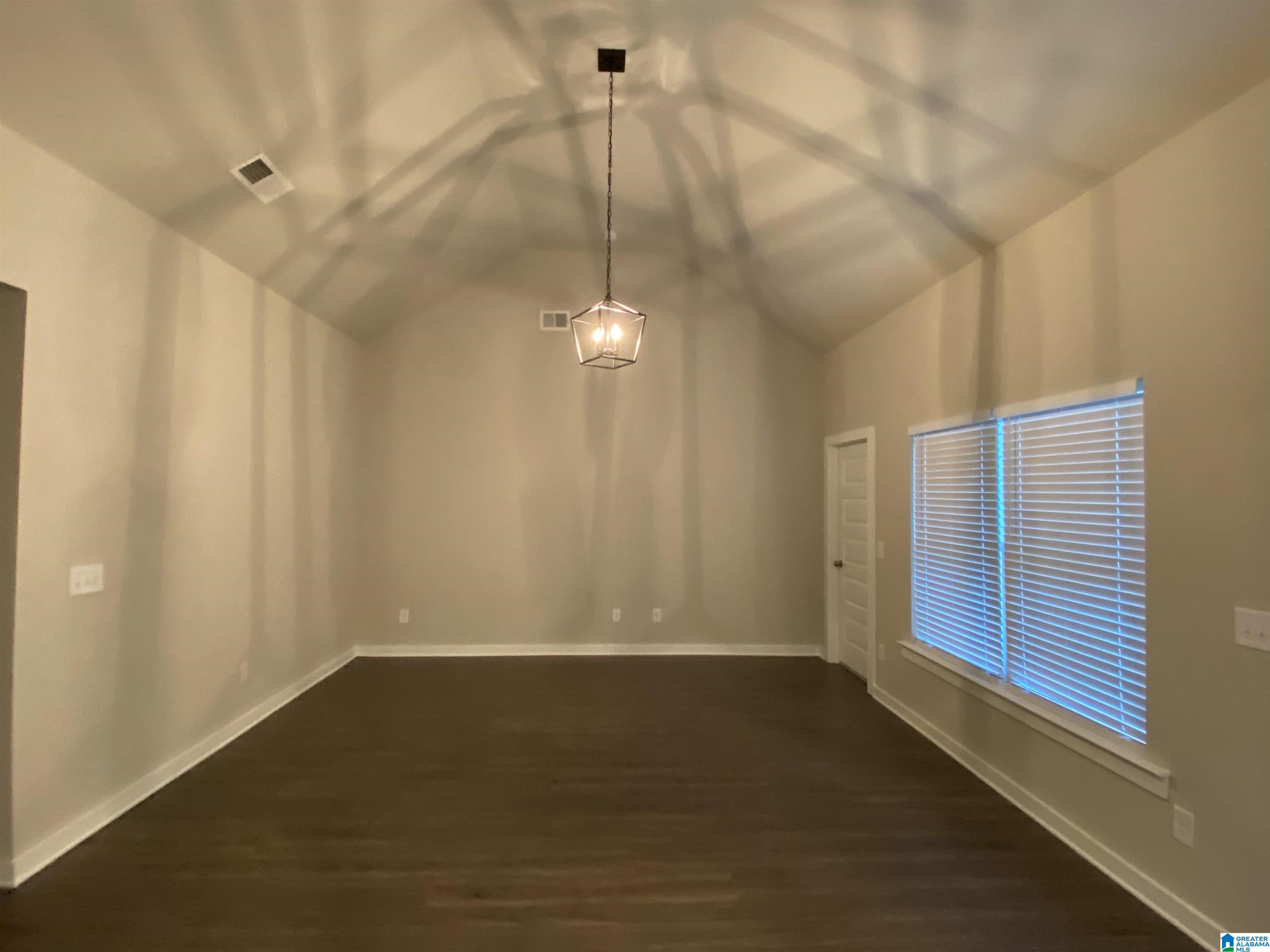 220 Avalon Way Clanton, AL 35045 - Photo 5 of 27