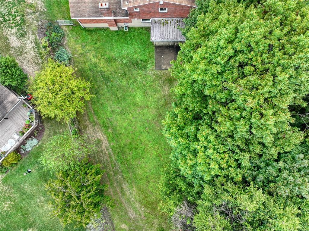 1537 Anderson Road Pittsburgh, PA 15209 - Photo 23 of 38 a view of a garden