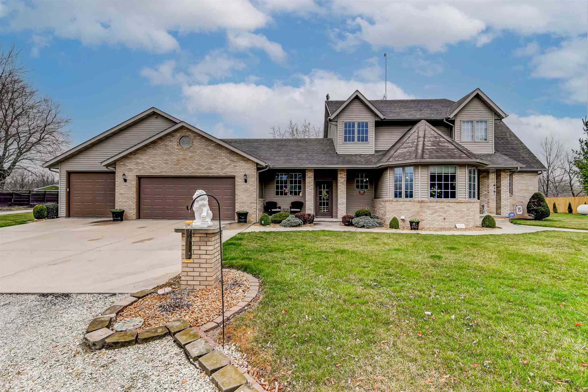6791 Wesley Chapel Road Chatham, IL 62629 - Photo 1 of 50 Gallery Image 1