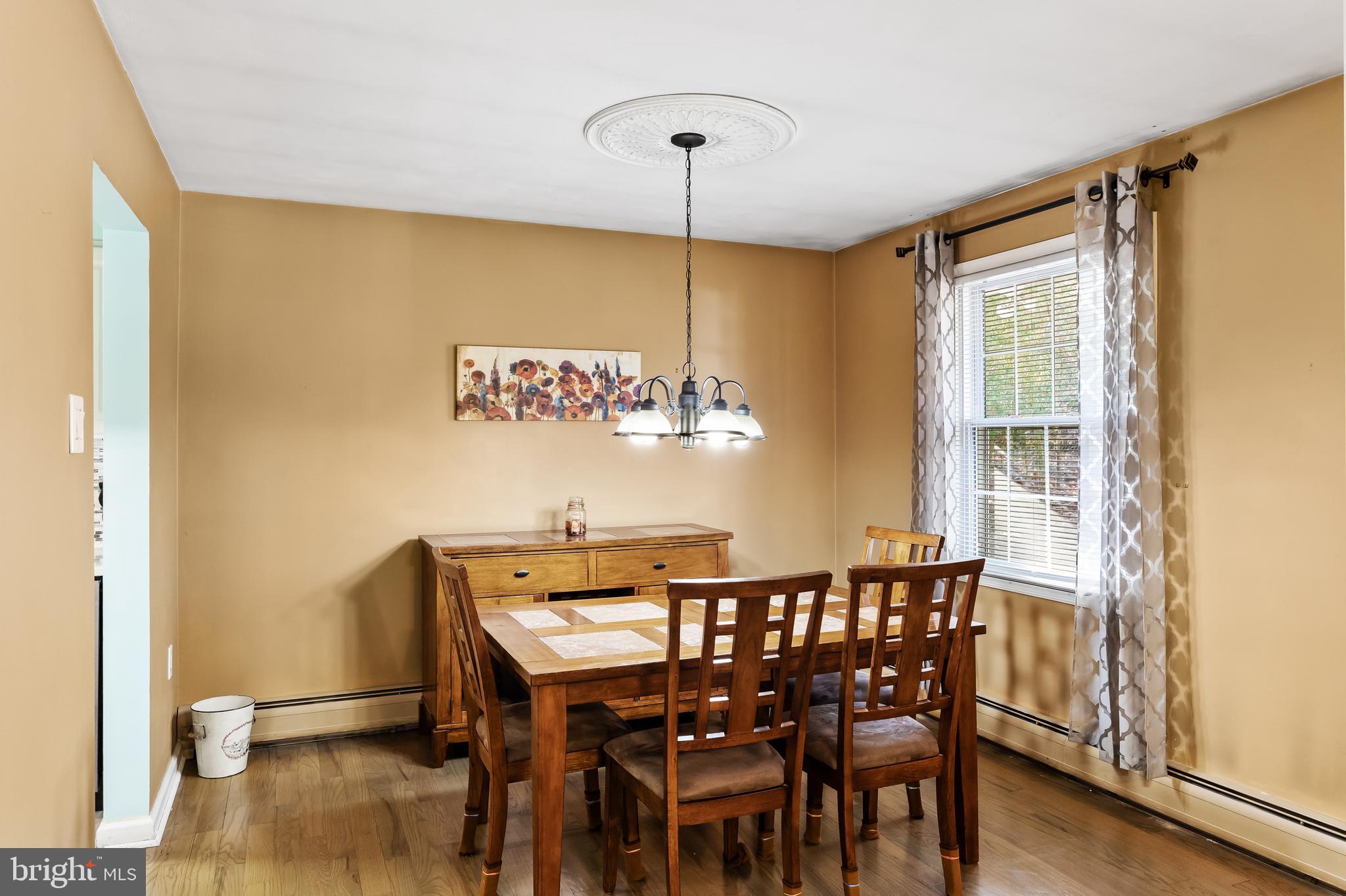370 Tuckerton Road Medford, NJ 08055 - Photo 12 of 35 Dining Room