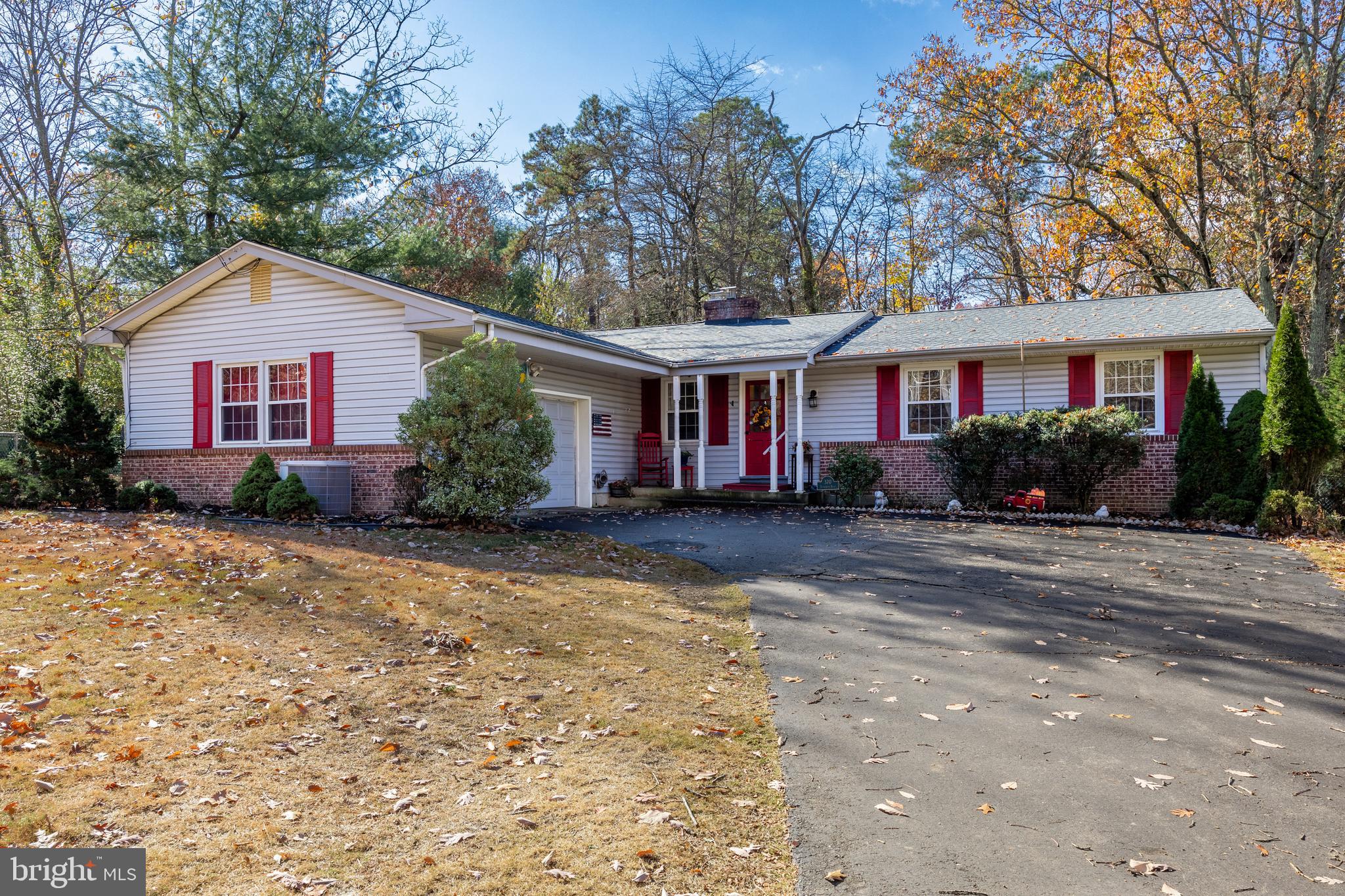 370 Tuckerton Road Medford, NJ 08055 - Photo 2 of 35