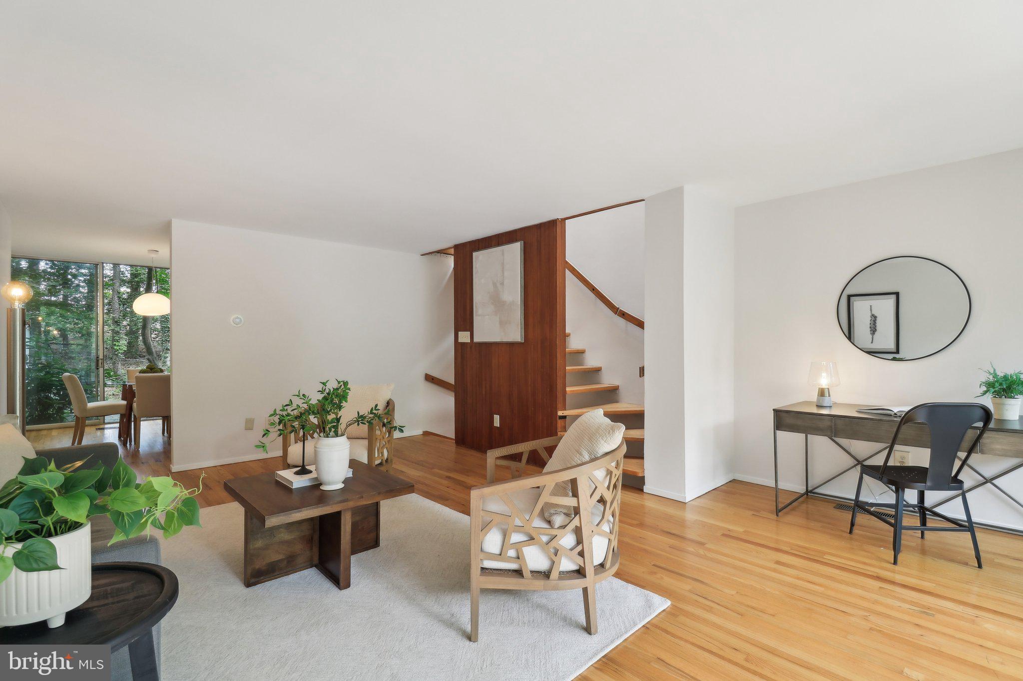 11524 Maple Ridge Road Reston, VA 20190 - Photo 11 of 58 Gallery Image 11