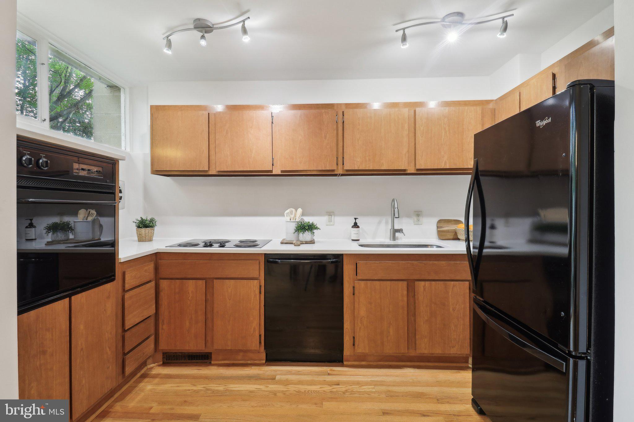 11524 Maple Ridge Road Reston, VA 20190 - Photo 19 of 58 Gallery Image 19