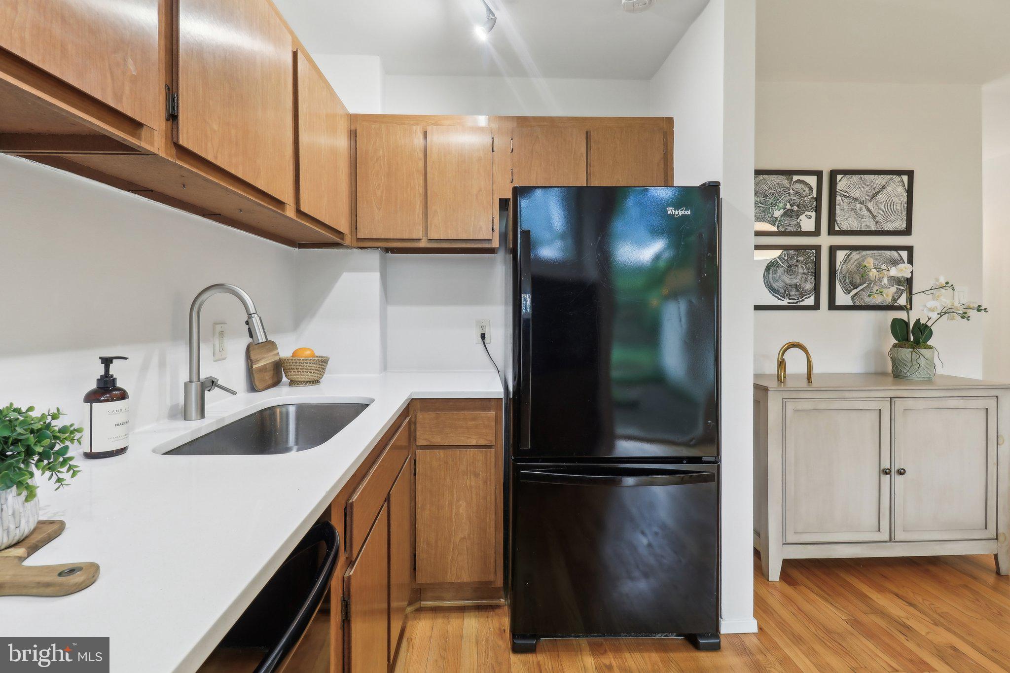 11524 Maple Ridge Road Reston, VA 20190 - Photo 21 of 58 Gallery Image 21