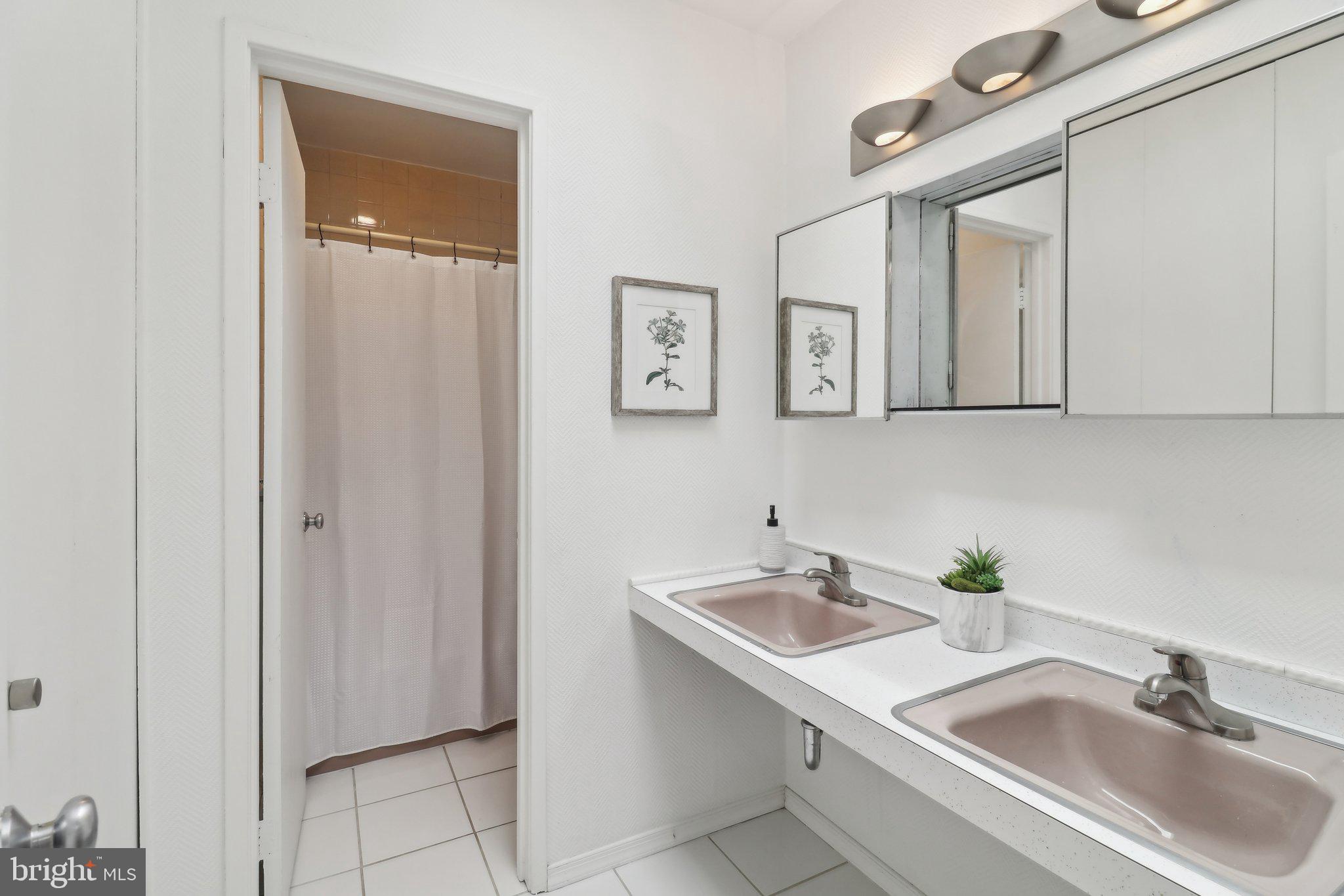 11524 Maple Ridge Road Reston, VA 20190 - Photo 35 of 58 Gallery Image 35