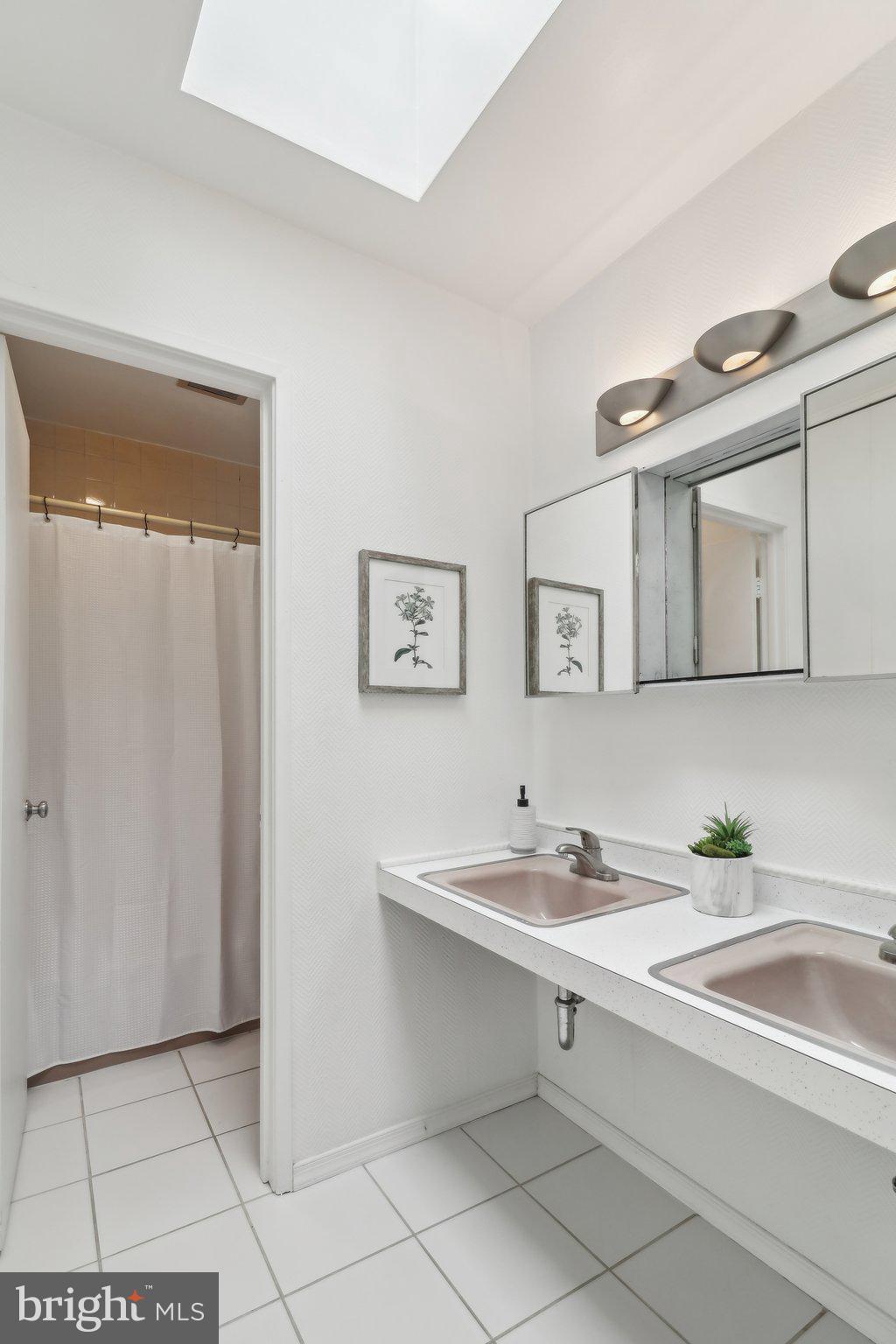 11524 Maple Ridge Road Reston, VA 20190 - Photo 36 of 58 Gallery Image 36