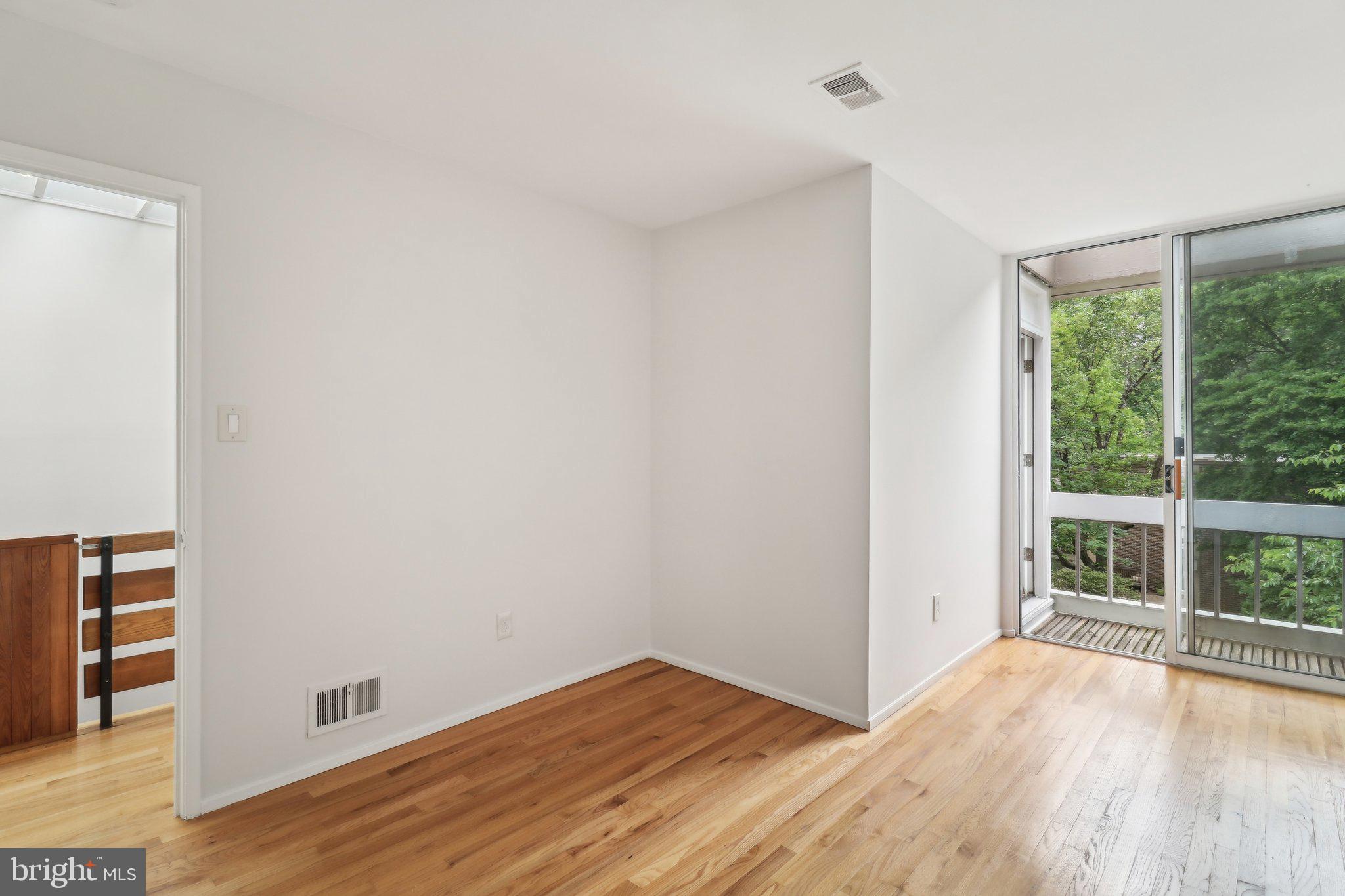 11524 Maple Ridge Road Reston, VA 20190 - Photo 39 of 58 Gallery Image 39