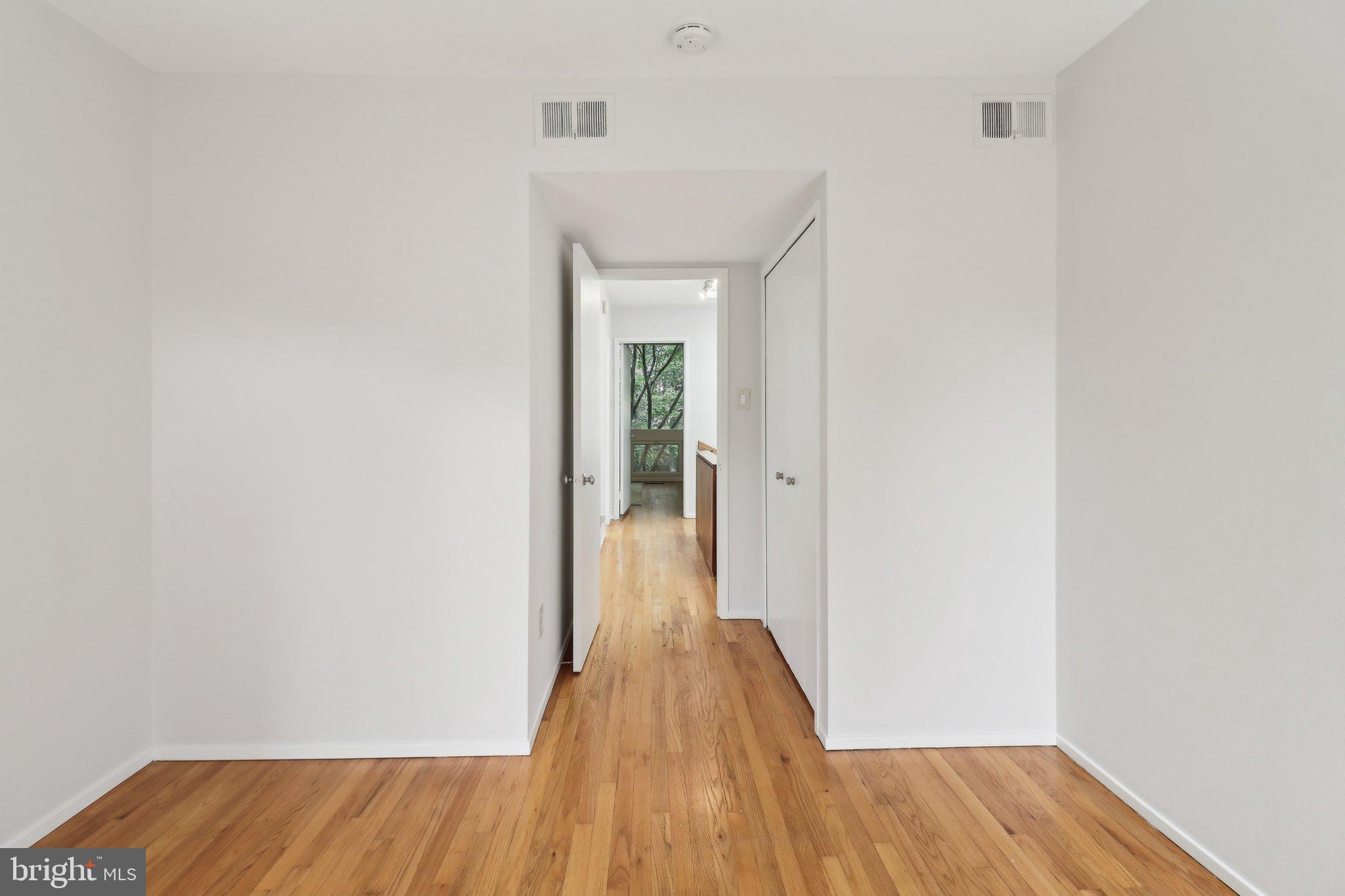 11524 Maple Ridge Road Reston, VA 20190 - Photo 42 of 58 Gallery Image 42