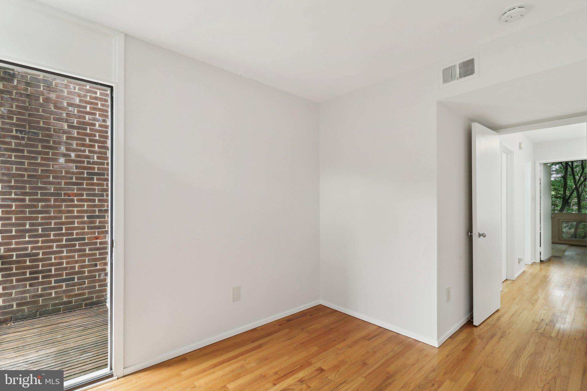 11524 Maple Ridge Road Reston, VA 20190 - Photo 43 of 58 Gallery Image 43