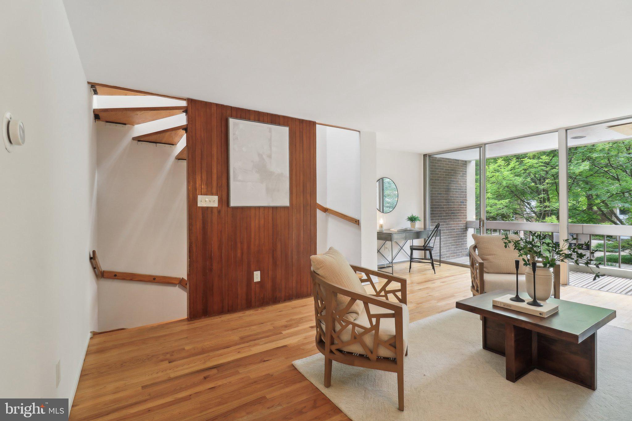 11524 Maple Ridge Road Reston, VA 20190 - Photo 6 of 58 Gallery Image 6